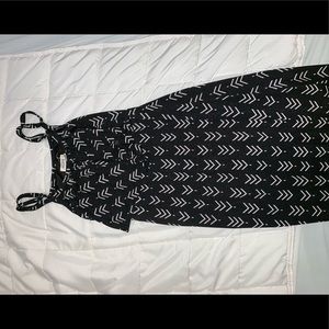 Maxi black and white dress